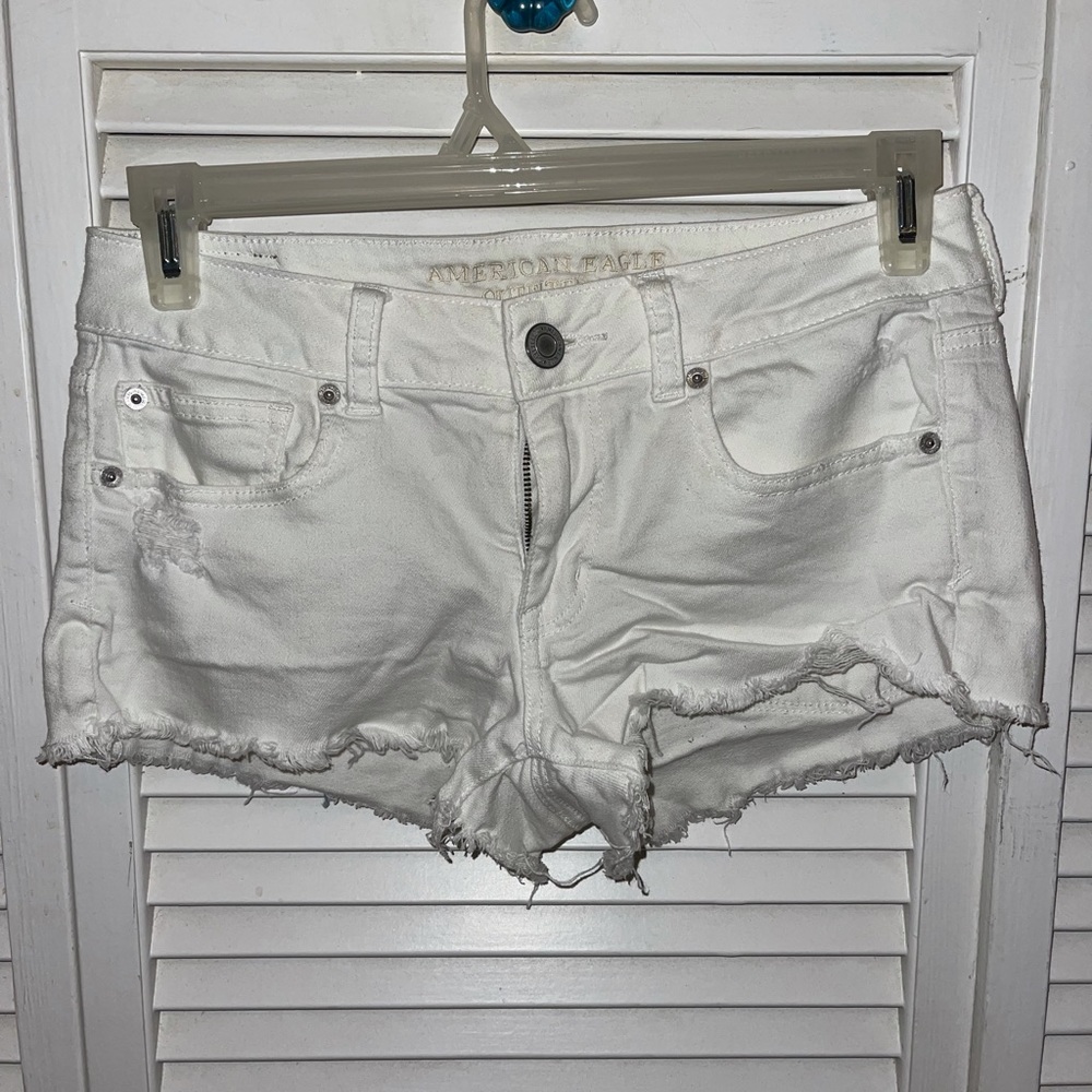 White denim cut off shorts from American Eagle